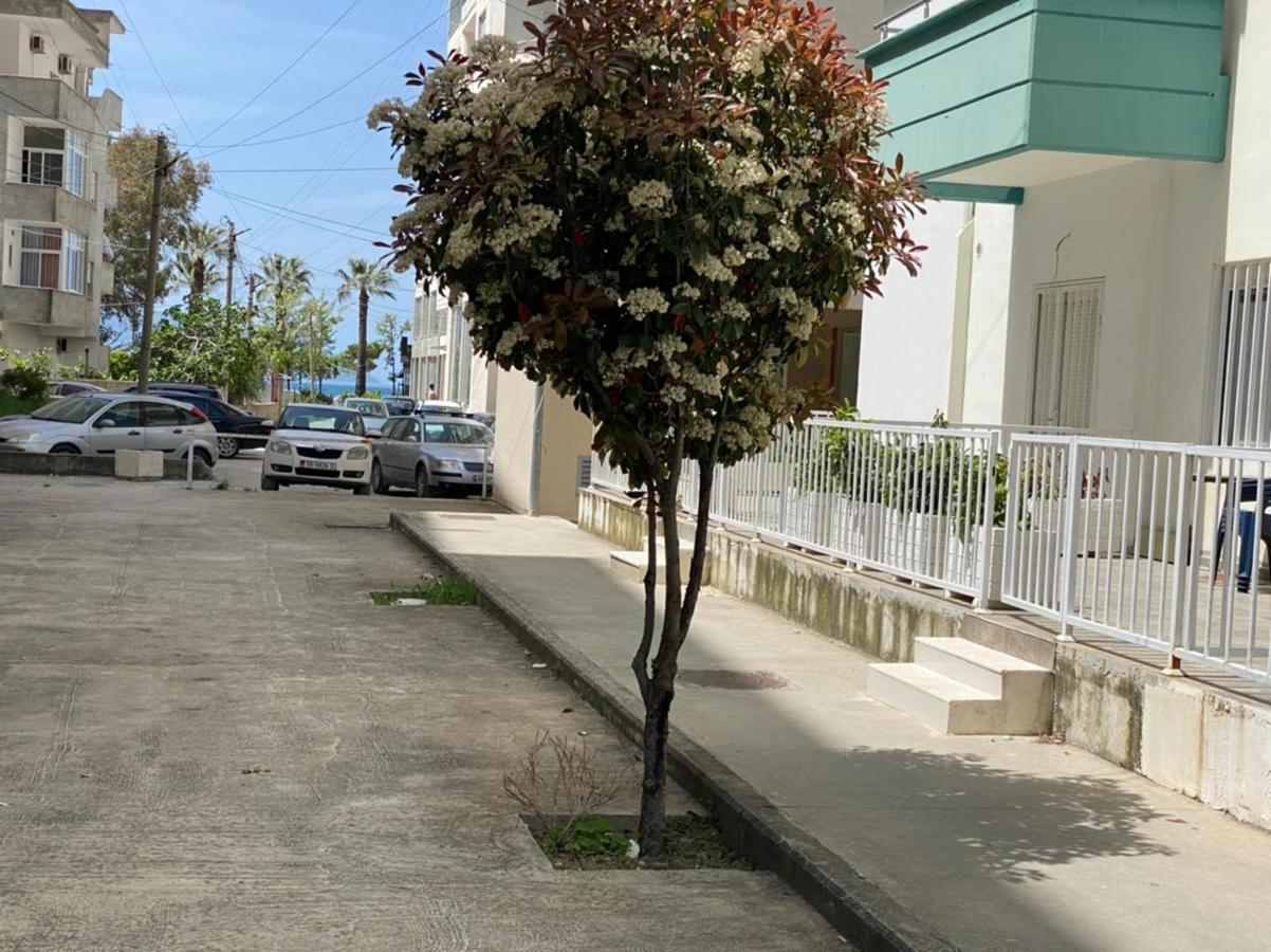 Kevin'S Lungomare Apartment Vlorë エクステリア 写真