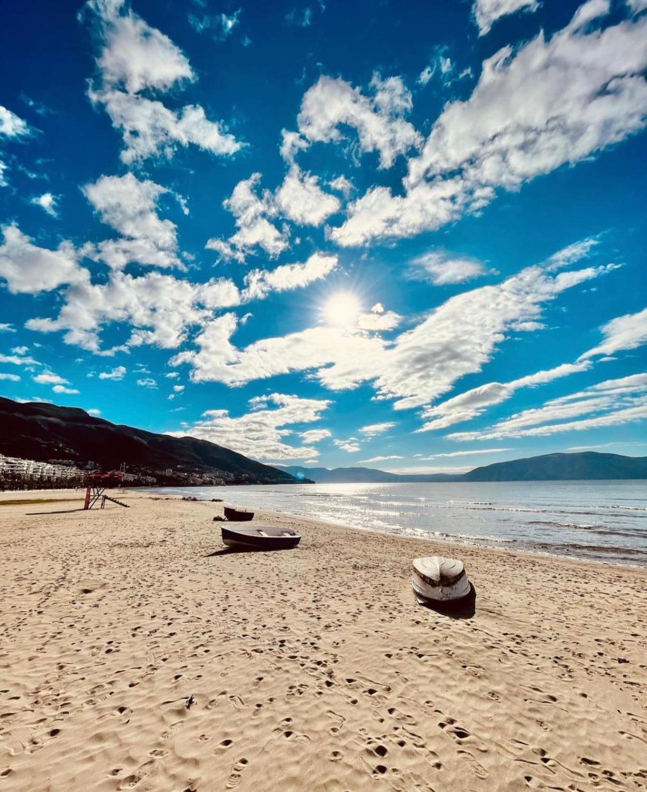 Kevin'S Lungomare Apartment Vlorë エクステリア 写真